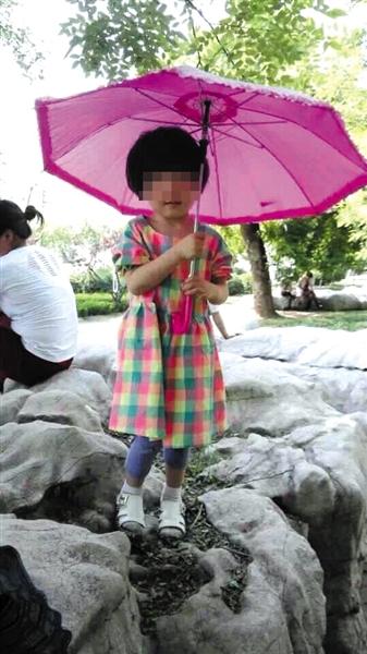 3歲女童被幼兒園園長遺忘車內(nèi)9小時死亡(圖)