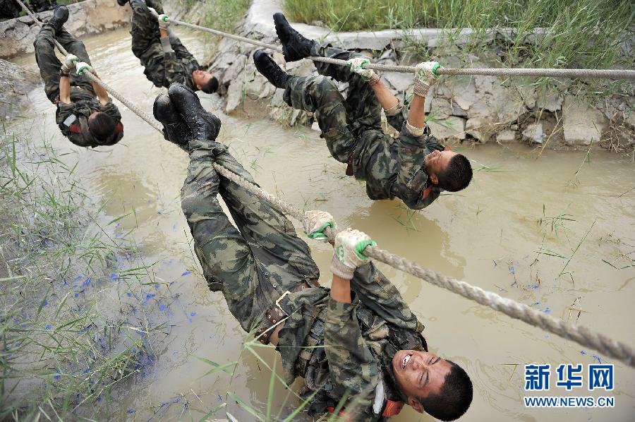 （軍事）（2）90后“獵鷹”魔鬼訓(xùn)練礪尖兵