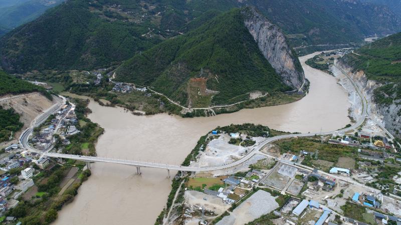 其春大橋架起幸福路