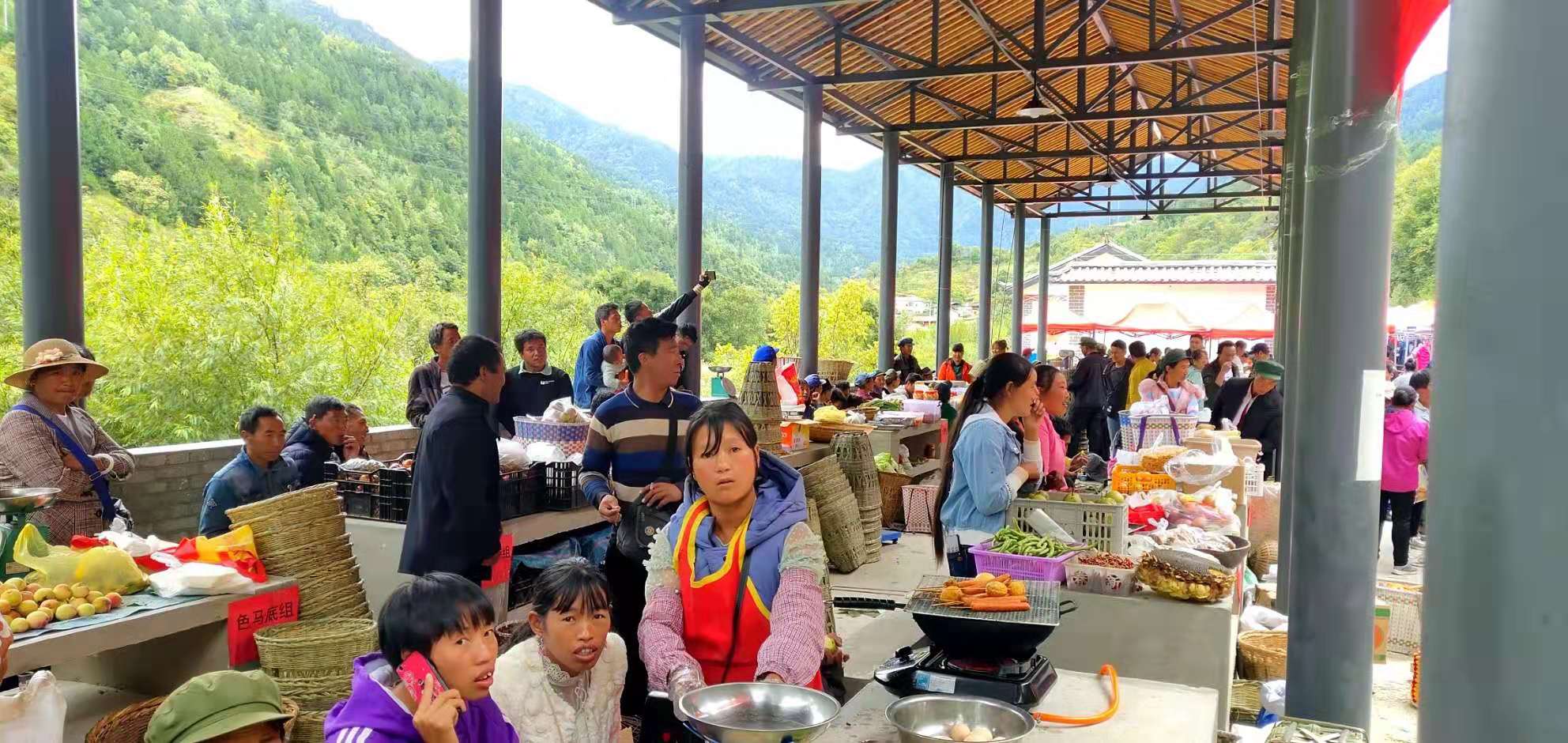 川達村組織逢十、三十街天