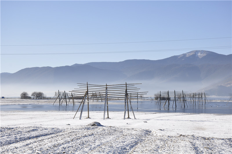 香格里拉迎來今冬首場降雪，未來一周還將出現(xiàn)一次小雪天氣