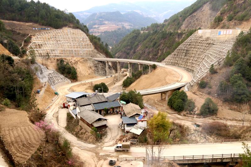 維通二級公路年底有望通車