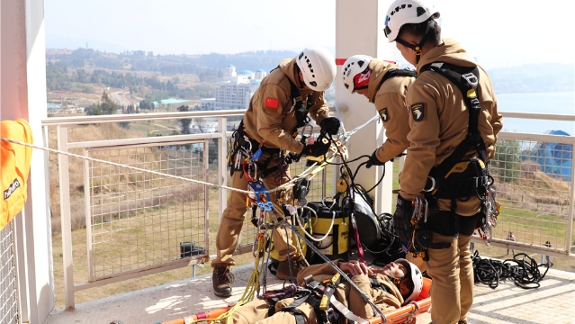 迪慶州消防救援支隊(duì)參加全省首屆山地救援技術(shù)交流賽獲總成績(jī)第一名