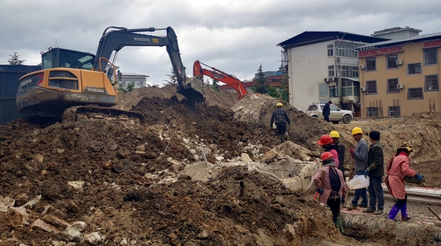 香格里拉市獨克宗古城北門項目正在抓緊建設(shè)