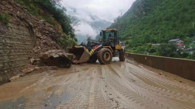 塔城至維西受阻路段恢復(fù)通車