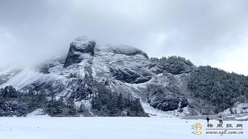 這個秋天巴拉格宗下雪了