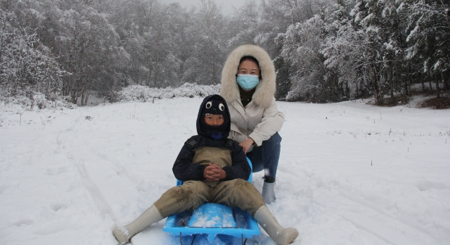 在迪慶，與今冬第一場雪相遇