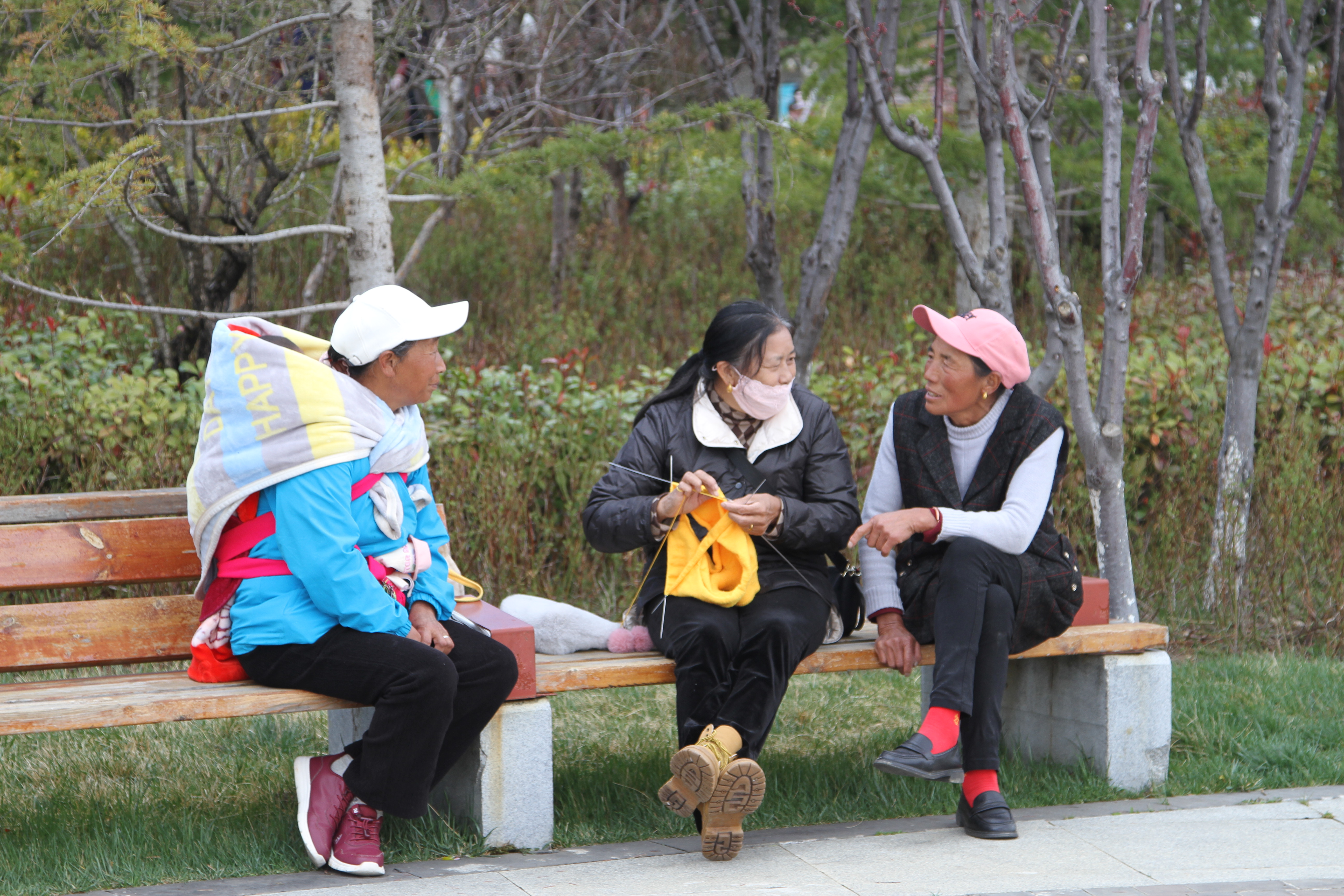 主打的就是一個(gè)幸福！香巴拉公園“兜”住百姓愜意生活