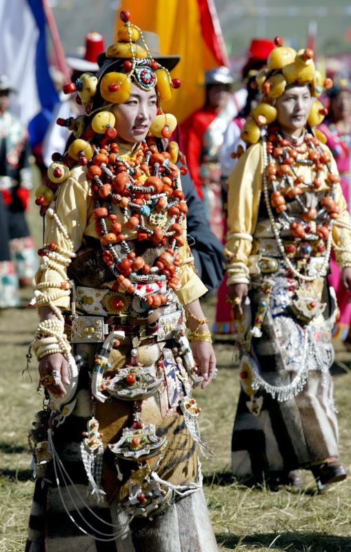 玉樹旅游景點(diǎn)分布圖。資料來源：青海玉樹州旅游局